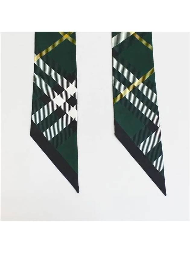 Vintage Check Pointed Tip Scarf Green - BURBERRY - BALAAN 6