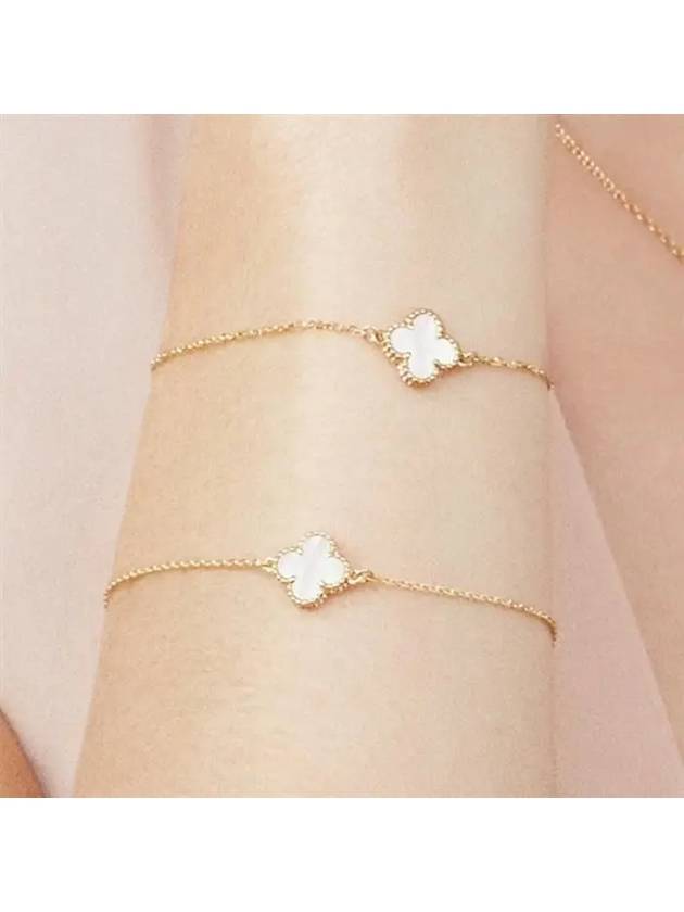 Sweet Alhambra Pendant Bracelet Gold White - VANCLEEFARPELS - BALAAN 7