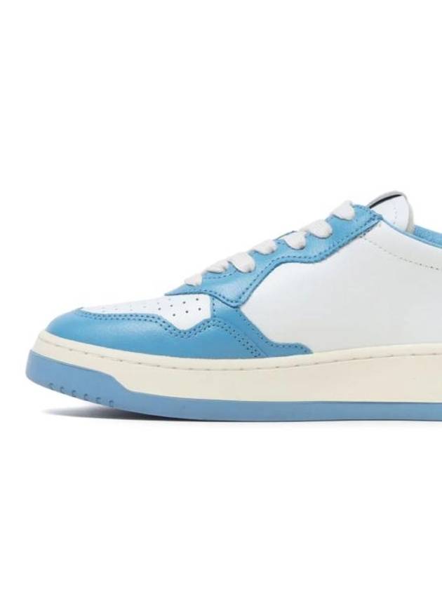 Women's Medalist Bi-Color Low-Top Sneakers Blue - AUTRY - BALAAN 7