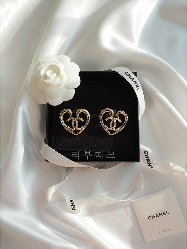 23C CC Logo Big Heart Gold Crystal Earrings Earrings ABA098 - CHANEL - BALAAN 2