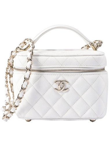 Women 22 Shinsegae Purchase Benetti Cosmetic Top Handle Bag CD5269 - CHANEL - BALAAN 1