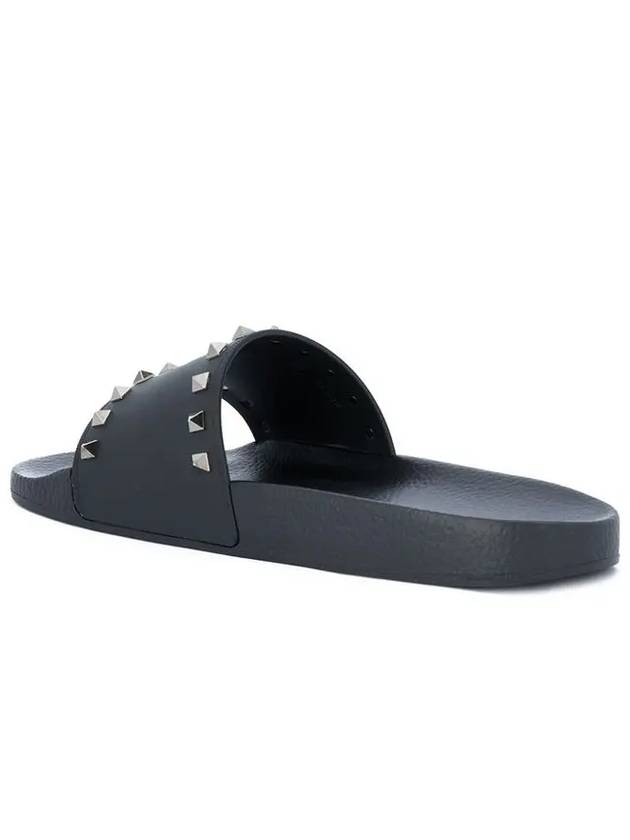 Men's Rockstud Rubber Slippers Black - VALENTINO - BALAAN.