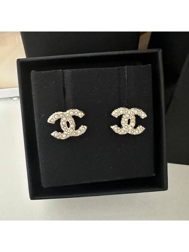 Women's CC Logo Pearl Pearl Earrings Gold - CHANEL - BALAAN 6