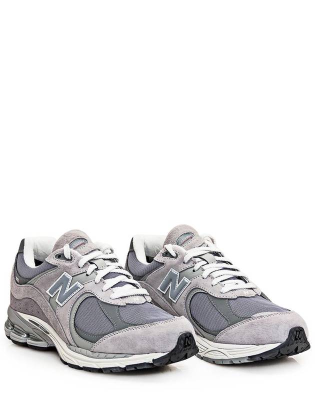 2002R Gore-Tex Concrete Low Top Sneakers Grey - NEW BALANCE - BALAAN 3