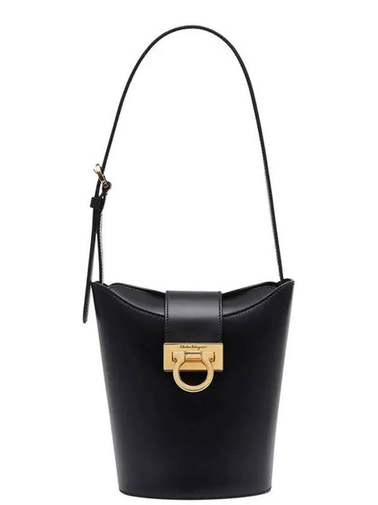 Small Trifolio Shoulder Bag Black - SALVATORE FERRAGAMO - BALAAN 2