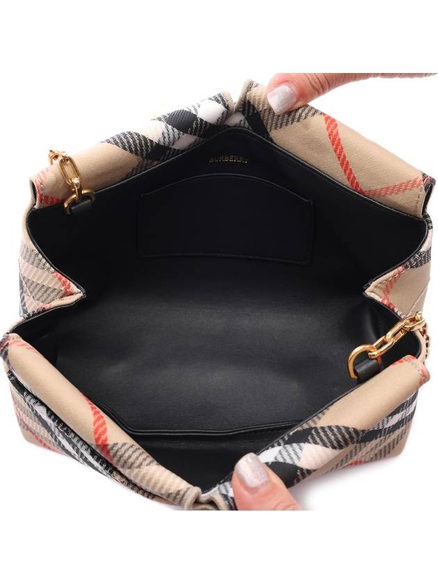 Snip Check Chain Strap Clutch Bag Sand - BURBERRY - BALAAN 7