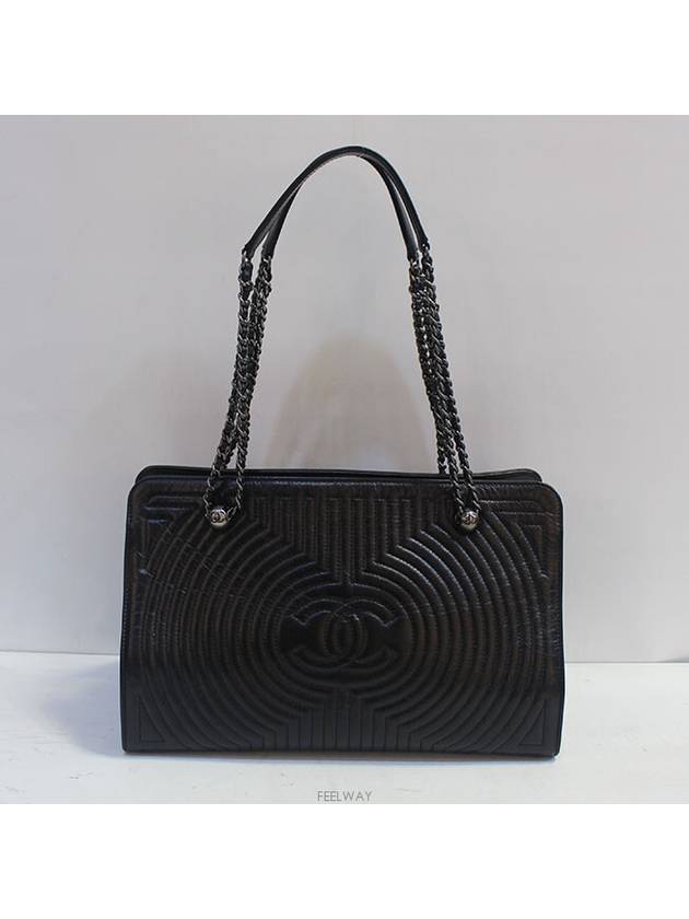 vintage black shoulder bag - CHANEL - BALAAN 1