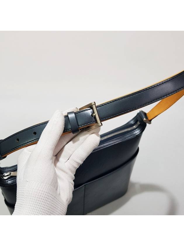 Mat line shoulder bag - LOUIS VUITTON - BALAAN 5