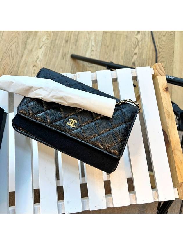 Classic Wallet On Chain Crossbody Bag Grained Calfskin Gold Black - CHANEL - BALAAN 4