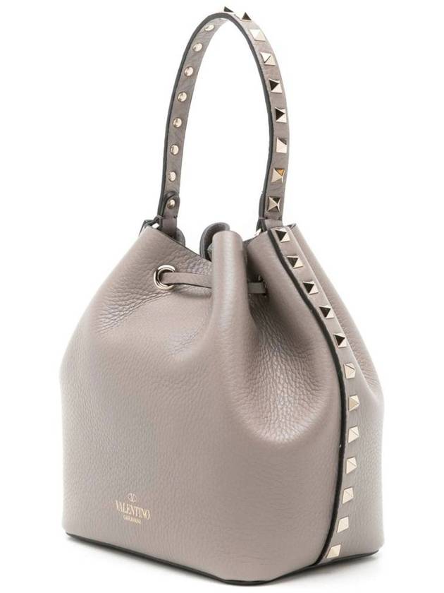 Rockstud Bucket Bag Moon Taupe - VALENTINO - BALAAN 3