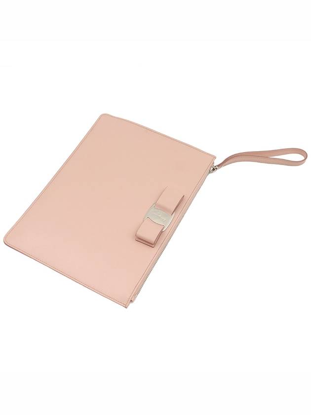 Ferragamo baby pink calfskin silver bara bow hand strap clutch 22 D547 - SALVATORE FERRAGAMO - BALAAN 5