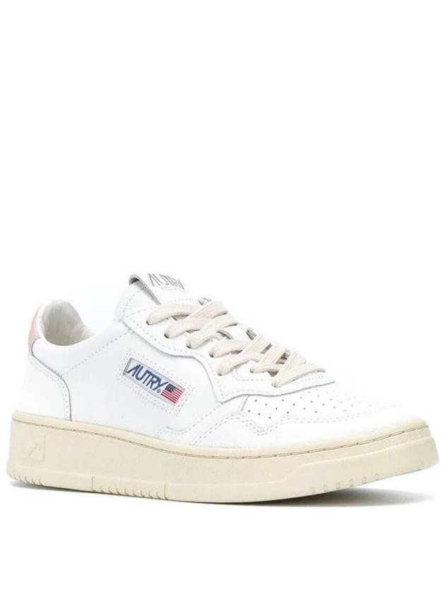 'Medalist Low' White Sneakers With Contrasting Heel Tab In Leather Woman Autry - AUTRY - BALAAN 2