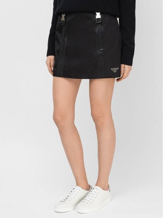 Triangle Logo Buckle Strap H-Line Skirt Black - PRADA - BALAAN 4