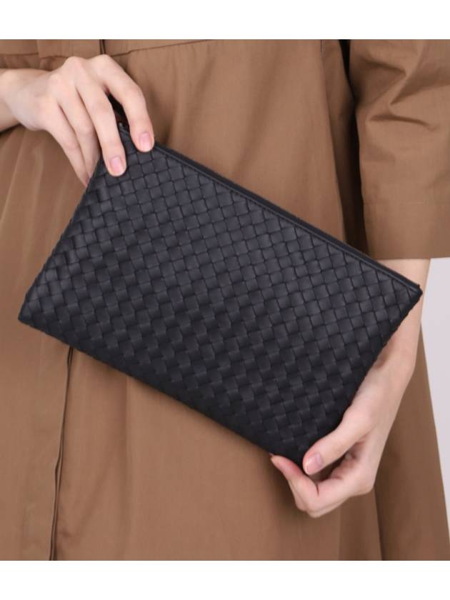 Intrecciato Clutch Bag Black - BOTTEGA VENETA - BALAAN 2