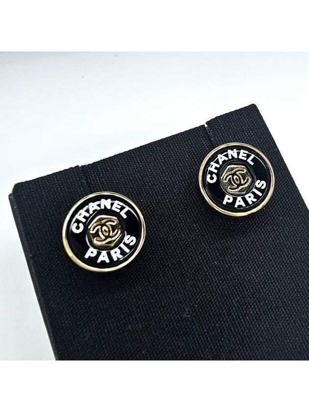 Circle Earrings Lettering Logo Black Gold STK - CHANEL - BALAAN 4