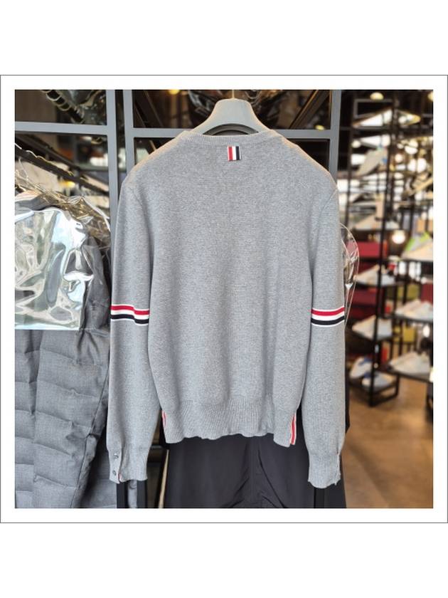 Men's Milan Stitch Armband Crew Neck Knit Top Light Grey - THOM BROWNE - BALAAN 6