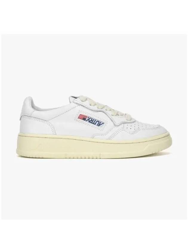 Medalist Logo Patch Low Top Sneakers White - AUTRY - BALAAN 3