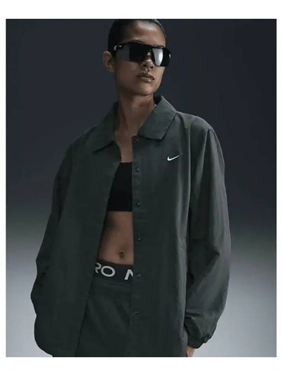 Sportswear Essential Oversized UV Woven Coach Jacket Vintage Green - NIKE - BALAAN 2