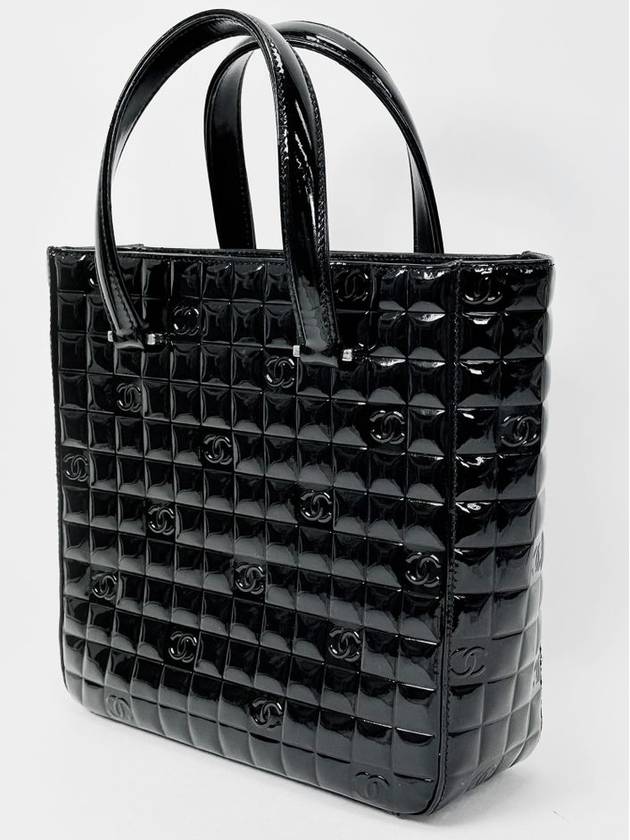 Black enamel patent CC logo 7th division tote bag 4VCHB22448 - CHANEL - BALAAN 6