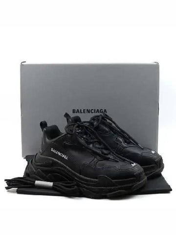 536737 Triple S Men Sneakers 40 260MM - BALENCIAGA - BALAAN 1