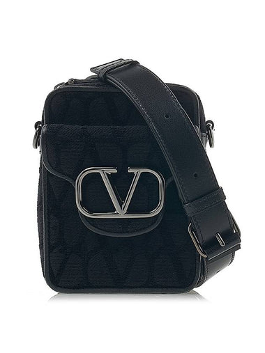 V Logo Toile Iconographe Cross Bag Black - VALENTINO - BALAAN 1