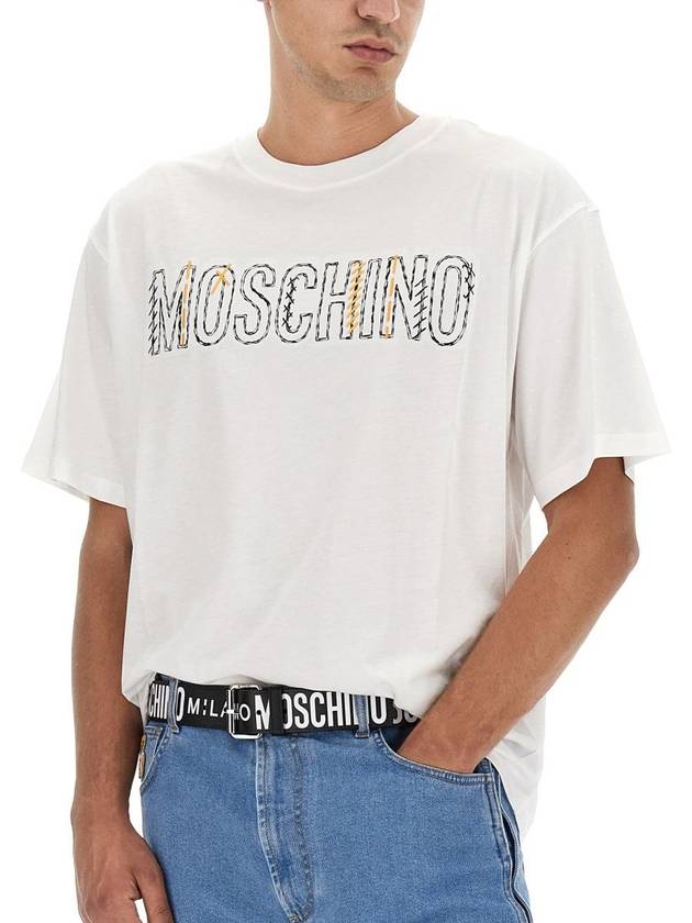 23 fw T-Shirt WITH Logo 071352411001 B0040440700 - MOSCHINO - BALAAN 4