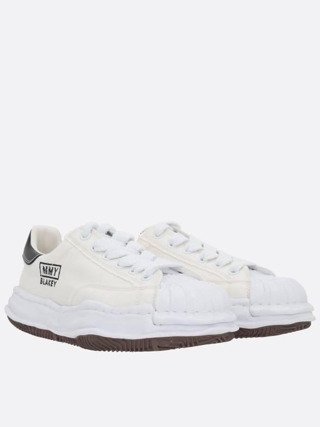 Blakey OG Sole Canvas Low Top Sneakers White - MAISON MIHARA YASUHIRO - BALAAN 3