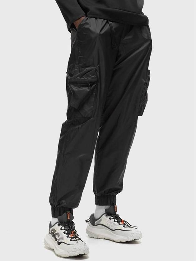 Tech Embroidered Logo Cargo Track Pants Black - NIKE - BALAAN 3