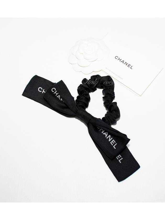 Lettering logo ribbon hair scrunchie scrunchie giblet band hair band black AA9064 B10844 NN771 - CHANEL - BALAAN 3