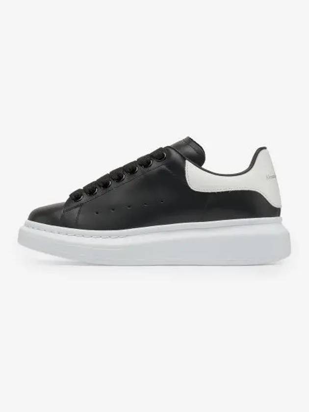 Oversole Low Top Sneakers Black - ALEXANDER MCQUEEN - BALAAN 2