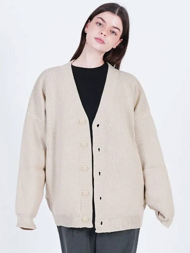 Hazzy Over Fit Y Neck Cardigan Beige - CHANCE'S NOI - BALAAN 3