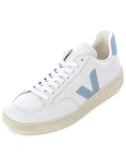 V 12 light blue logo patch low top sneakers XD0202787B - VEJA - BALAAN 1