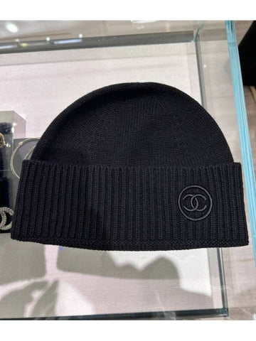 CC Logo Beanie Fur Hat Women Men Unisex Black - CHANEL - BALAAN 1