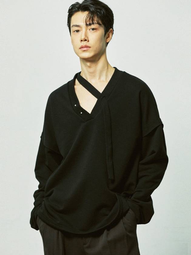 V-neck layered string pierced sweatshirt black - S SY - BALAAN 5