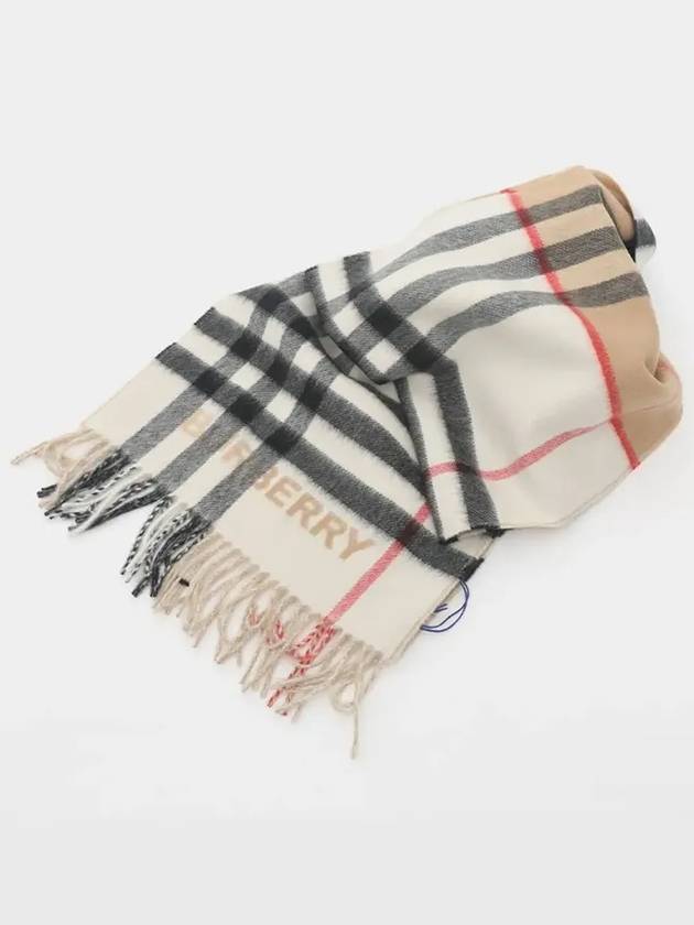 Contrast Check Cashmere Scarf Archive Beige - BURBERRY - BALAAN 4