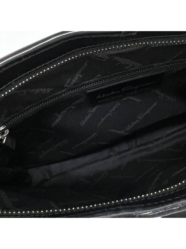 Ferragamo Gancini hobo bag shoulder black - SALVATORE FERRAGAMO - BALAAN 8