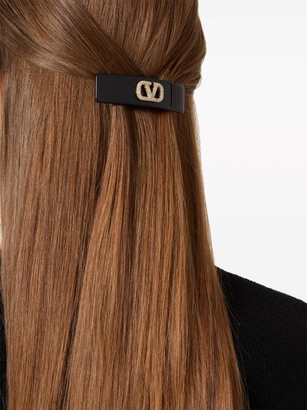 V Logo Signature Metal Resin Hair Clip Black - VALENTINO - BALAAN 6