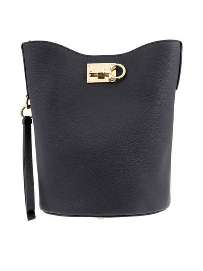 Gold Studio Bucket Bag Black - SALVATORE FERRAGAMO - BALAAN 2