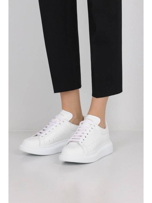 Oversized Leather Low Top Sneakers White - ALEXANDER MCQUEEN - BALAAN 3