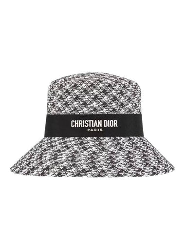 D-Bobby Houndstooth Large Straw Bucket Hat White Black - DIOR - BALAAN 1