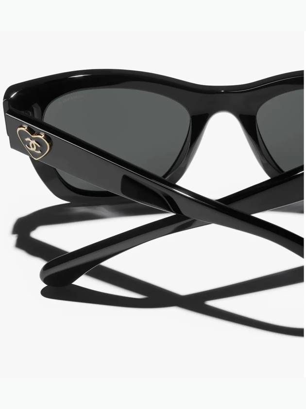 Eyewear Heart Logo Square Sunglasses Black - CHANEL - BALAAN 5