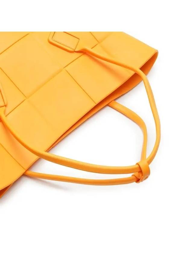 Rubber Maxi Arco Tote Bag Tangerine - BOTTEGA VENETA - BALAAN 5