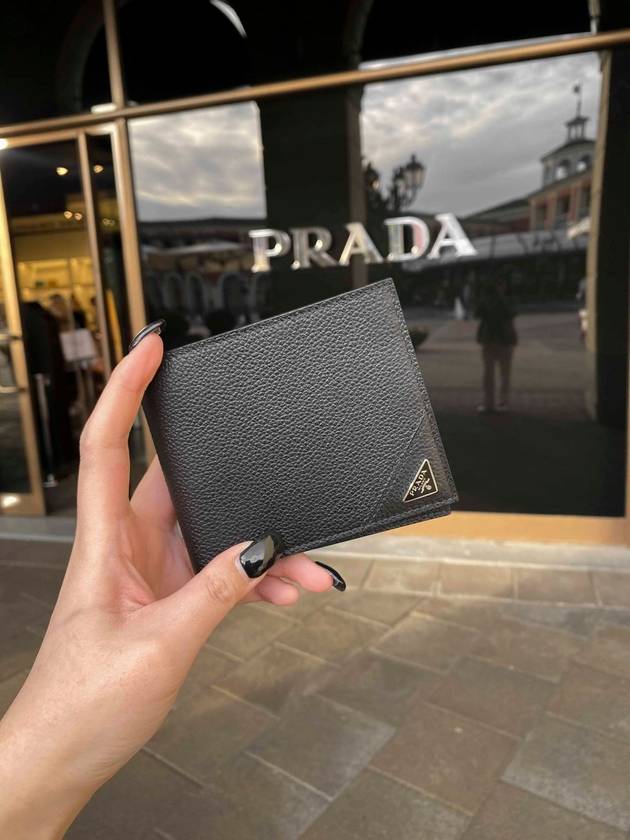 Triangle Logo Vitello Micro Grain 3 fold Half Wallet 2MO100 2CB2 F0002 - PRADA - BALAAN 1