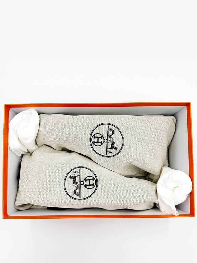 Oran Calfskin Slippers Blanc - HERMES - BALAAN 8