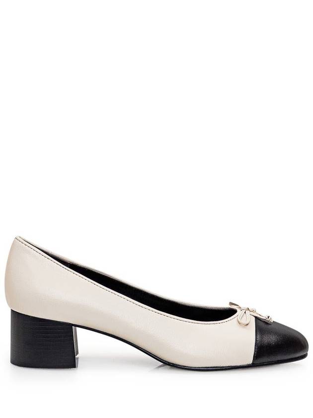 Contrasting Cap Toe Leather Pumps Light Cream - TORY BURCH - BALAAN 2