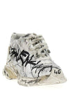 Runner Graffiti Low Top Sneakers White - BALENCIAGA - BALAAN 3