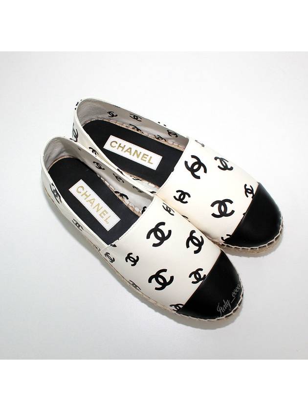 CC Logo Play Print Espadrilles White Black - CHANEL - BALAAN 5