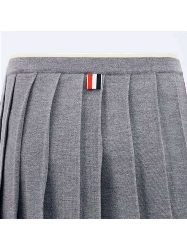 Women's Milanese Stitch Merino Tipping Mini Pleated Skirt Gray - THOM BROWNE - BALAAN.