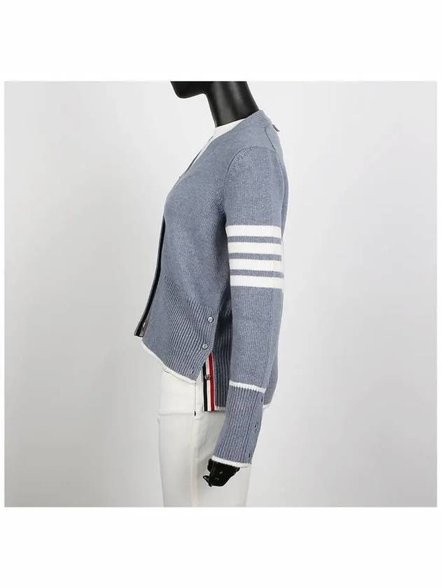 Women's Fine Merino Jersey Sailboat 4 Bar Boxy V Neck Cardigan Dark Blue - THOM BROWNE - BALAAN 4