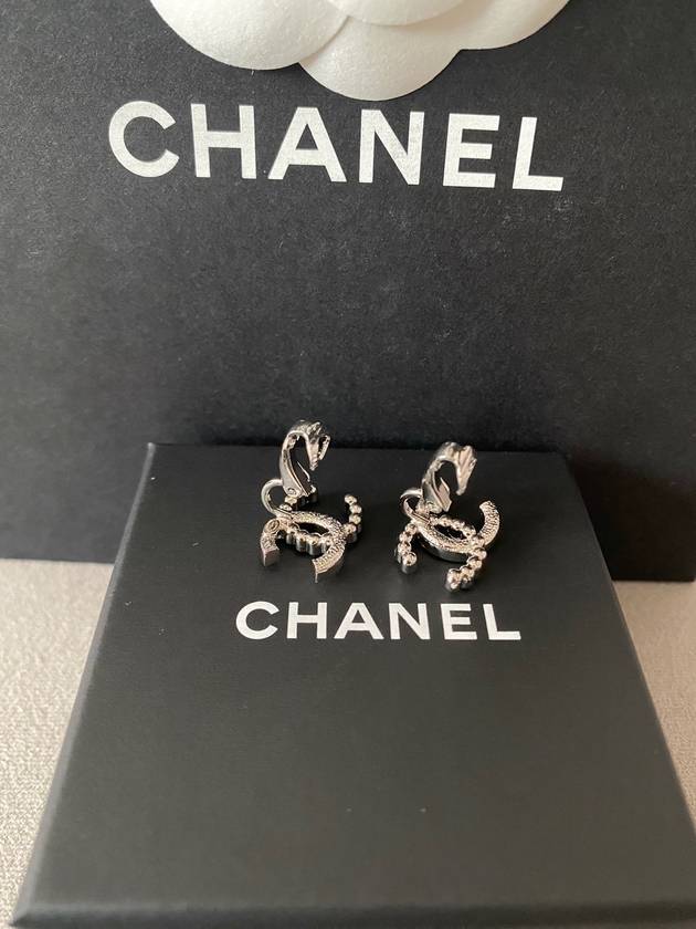 CC logo earrings pearl crystal clip type earrings silver ABD651 - CHANEL - BALAAN 9